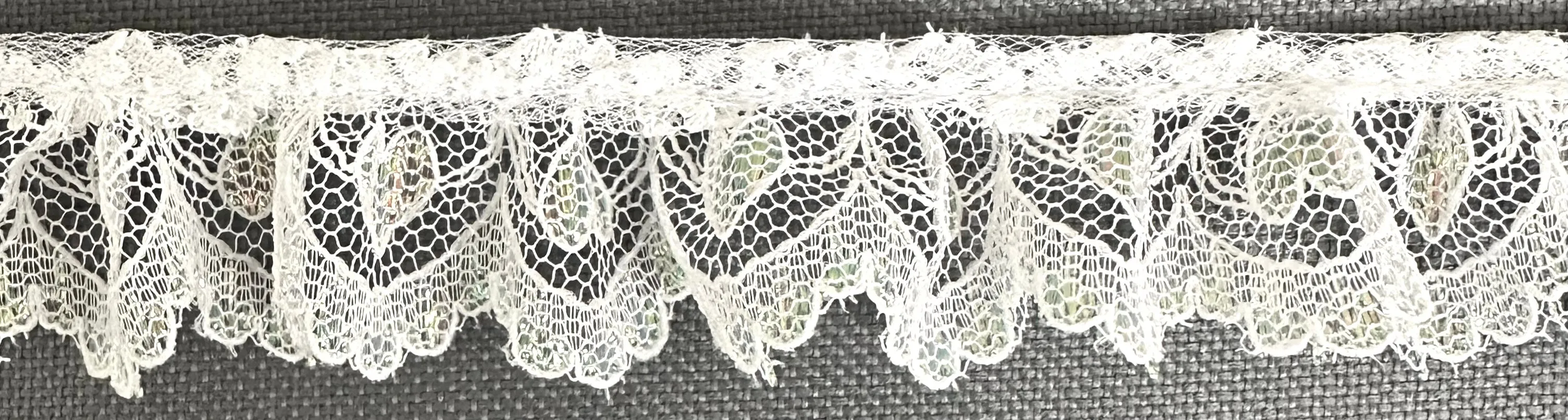 1" Ruffled Gathered Heart Lace Trimming - 12 Yards!
