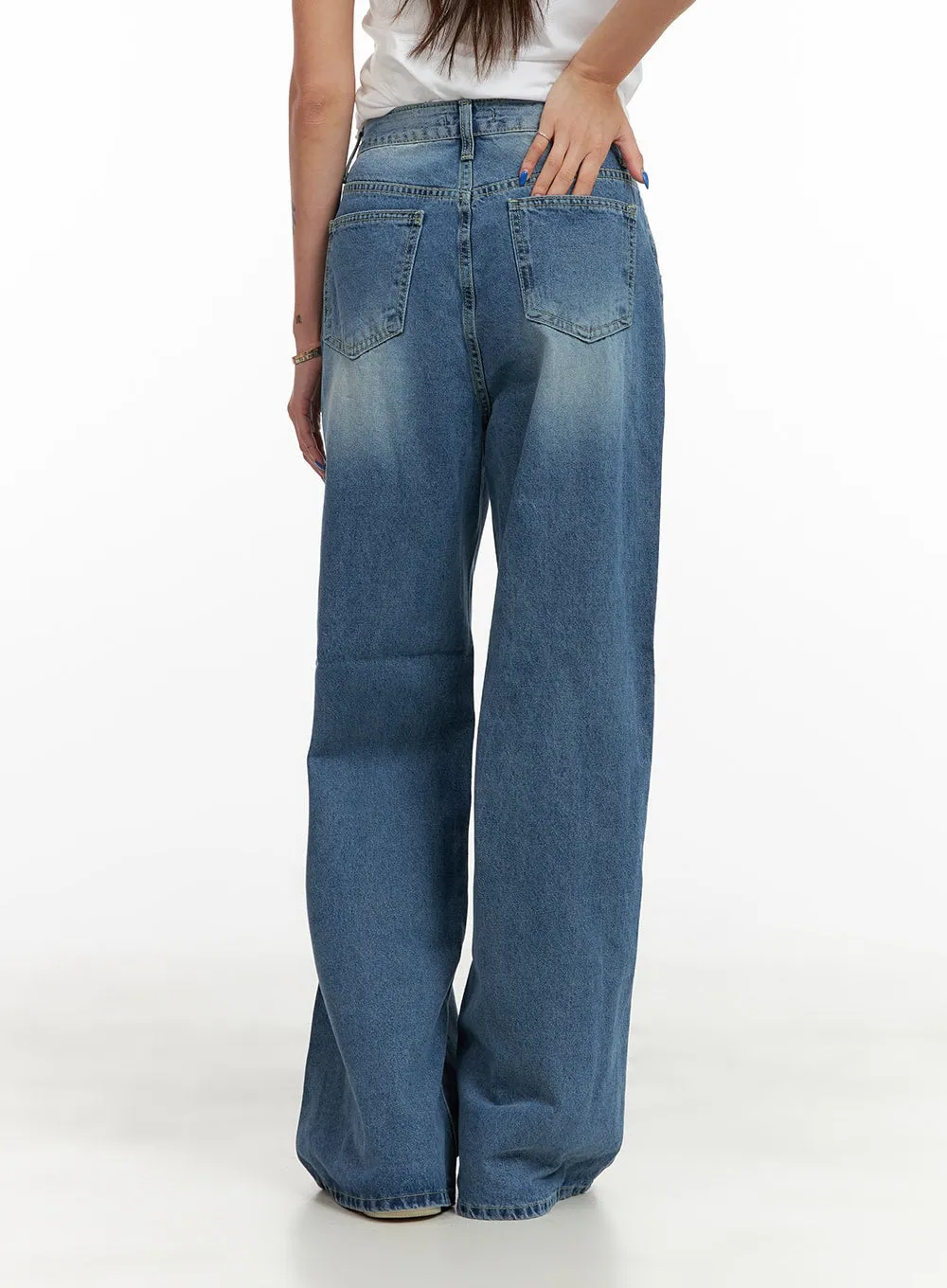 Loose Fit Straight Jeans CY431